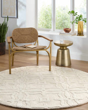 Carregar imagem no visualizador da galeria, Fyffe Embossed Beige Wool Area Rug
