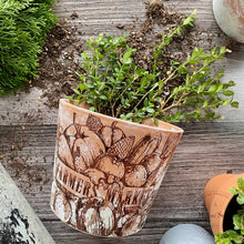 Carregar imagem no visualizador da galeria, Farmers Market - Mesh Stencil 8.5x11
