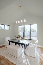 Cargar imagen en el visor de la galería, Farmhouse Chic - Manor Borne Wall Paint
