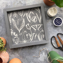 Cargar imagen en el visor de la galería, Flowers and Insects - Mesh Stencil - 12x12
