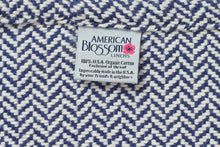 Load image into Gallery viewer, Herringbone Weave Cotton Blanket
