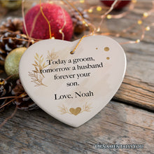 Carregar imagem no visualizador da galeria, Mothers Gift from Groom Personalized Keepsake Wedding Ornament
