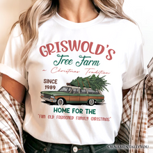 Carregar imagem no visualizador da galeria, Griswold’s Tree Farm T-Shirt, Retro Family Christmas Vacation Tee
