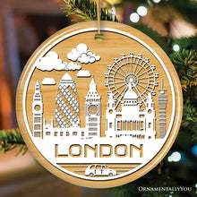 Carregar imagem no visualizador da galeria, London City Unique Paper Art Themed Ceramic Christmas Ornament
