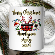 Carregar imagem no visualizador da galeria, Personalized Mug Handyman Buffalo Plaid Christmas Woodworking Gift
