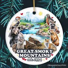 Carregar imagem no visualizador da galeria, Unique Great Smoky Mountains Handcrafted Nature Ornament, Tennessee and North Carolina National Park Souvenir
