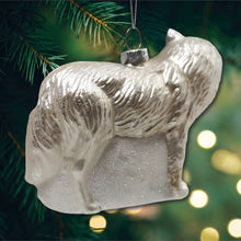 Carregar imagem no visualizador da galeria, Arctic Winter Wolf Christmas Ornament
