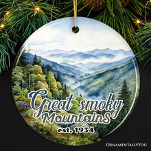 Carregar imagem no visualizador da galeria, Artistic Great Smoky Mountains Ornament, Ceramic Tennessee Travel Souvenir and Gift
