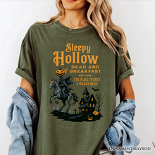 Cargar imagen en el visor de la galería, Headless Horseman Sleepy Hollow Halloween T-Shirt, Dead and Breakfast Retro Tee
