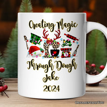 Carregar imagem no visualizador da galeria, Personalized Mug Baker Buffalo Plaid Christmas, Baking Gift
