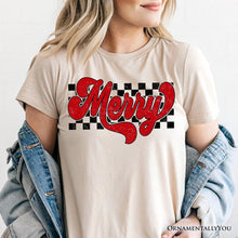 Carregar imagem no visualizador da galeria, Merry Retro T‑Shirt, Christmas Checkered Tee

