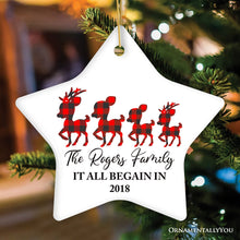Carregar imagem no visualizador da galeria, Personalized Plaid Reindeer Family Ornament
