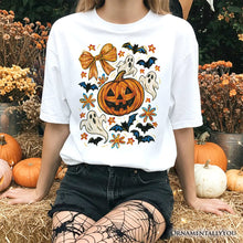 Carregar imagem no visualizador da galeria, Pumpkin Ghosts Coquette Bow T-Shirt, Retro Fall Spooky Tee for Cute Trick-or-Treaters
