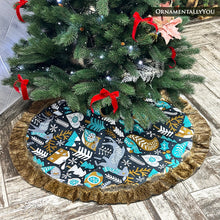 Cargar imagen en el visor de la galería, Woodland Animal Scandinavian Folk Christmas Tree Skirt
