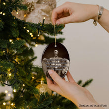 Carregar imagem no visualizador da galeria, Abraham Lincoln’s Wisdom on Humanity Ceramic Ornament, Profound Quote Keepsake
