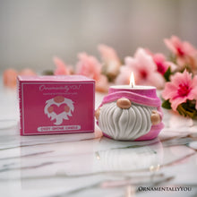 Carregar imagem no visualizador da galeria, Adorable Pink Gnome Ceramic Candle, Holiday Home Decoration Scented with a Classic White Vanilla Fragrance
