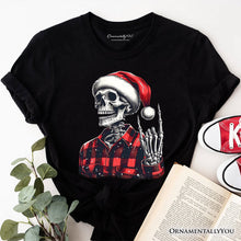 Carregar imagem no visualizador da galeria, Buffalo Plaid Christmas Skeleton T‑Shirt, Brutal Guys Tee
