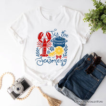 Carregar imagem no visualizador da galeria, Crawfish Boil Season Summer T-Shirt, Seafood Funny Retro Tee
