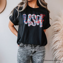 Carregar imagem no visualizador da galeria, Floral USA Patriotic T-Shirt, 4th of July White, Natural and Black Tee for Stylish Women
