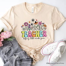 Carregar imagem no visualizador da galeria, Helping Little Minds Grow Teacher T-Shirt, Floral Appreciation Tee
