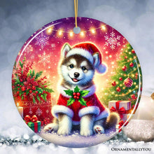 Carregar imagem no visualizador da galeria, Merry Holly Berry Siberian Husky Ornament, Whimsical Christmas Tree Decor
