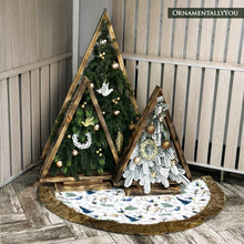 Carregar imagem no visualizador da galeria, Rustic Nature Pattern Elegant Vintage Christmas Tree Skirt
