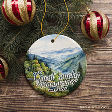 Carregar imagem no visualizador da galeria, Artistic Great Smoky Mountains Ornament, Ceramic Tennessee Travel Souvenir and Gift
