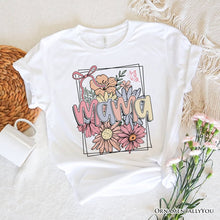 Carregar imagem no visualizador da galeria, Floral Mama Coquette Bow Pastel T-Shirt, White and Natural Boho Tee With Spring Flower
