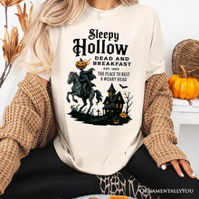 Cargar imagen en el visor de la galería, Headless Horseman Sleepy Hollow Halloween T-Shirt, Dead and Breakfast Retro Tee
