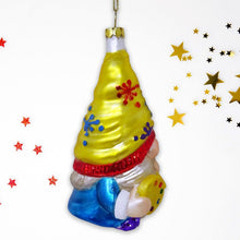 Carregar imagem no visualizador da galeria, Painter Artist Gnome Glass Christmas Ornament
