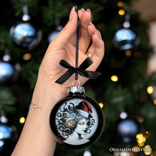 Carregar imagem no visualizador da galeria, Medusa Christmas Spooky Portrait Glass Ornament, Black Horror Halloween Tree Decoration
