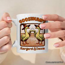 Carregar imagem no visualizador da galeria, Goosebumps Personalized Mug, Retro Best Friend Halloween Goose Gift with Custom Names
