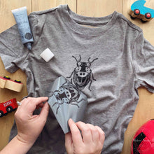 Load image into Gallery viewer, Garden Insects - Mesh Stencil 18x12
