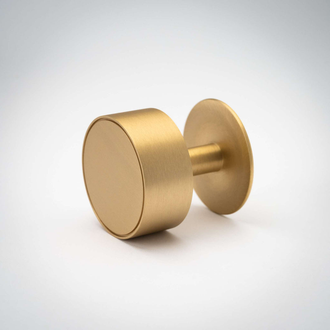 Gateau, Solid Brass Knobs