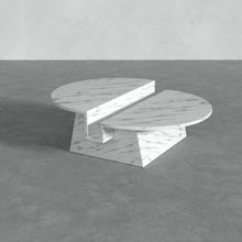 Carregar imagem no visualizador da galeria, Girare Italian Carrara Table
