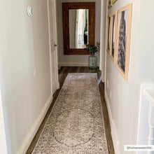 Cargar imagen en el visor de la galería, Hiti Cream Flat Pile Washable Rug

