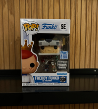 Cargar imagen en el visor de la galería, Funko Fundays Experience 2025: Pop! Originals Freddy Funko as Voltron (Metallic) LE2000
