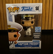 Carregar imagem no visualizador da galeria, Funko Fundays Experience 2025: Pop! Originals Captain Freddy () LE2500
