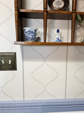 Carregar imagem no visualizador da galeria, Maeve Wallpaper by Ali Anni
