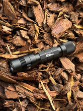 Load image into Gallery viewer, E9 GEN5 Long Throw- 3,000 Lumen Tactical EDC Flashlight
