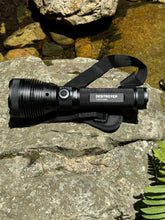 Load image into Gallery viewer, Destroyer-X10K-GEN2- 9,500 Lumen Search &amp; Rescue Light
