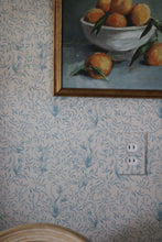 Carregar imagem no visualizador da galeria, Austen Wallpaper by Of Lilies and Fields
