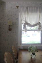 Carregar imagem no visualizador da galeria, Austen Wallpaper by Of Lilies and Fields
