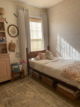 Carregar imagem no visualizador da galeria, Louise Wallpaper by Ali Anni
