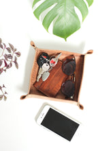 Load image into Gallery viewer, Juniper Valet Tray
