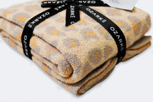 Cargar imagen en el visor de la galería, Luxe Animal Print Blanket
