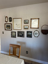 Carregar imagem no visualizador da galeria, Poet Wallpaper by Thoroughfare Design
