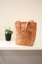 Carregar imagem no visualizador da galeria, Atlas Day Tote

