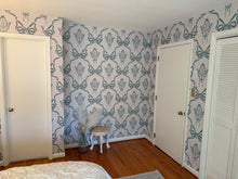 Carregar imagem no visualizador da galeria, Lacey Wallpaper by The Beau Studio

