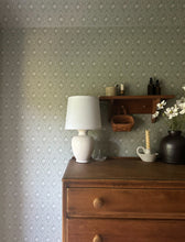 Carregar imagem no visualizador da galeria, Violet Wallpaper by Taddy Mikelaites
